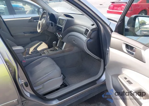 2010 Subaru Forester 2.5Xt Limited z USA, uszkodzony, nr VIN JF2SH6FC2AH757542